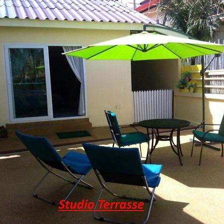 Résidence Chez Nous Phuket Rawai Extérieur photo